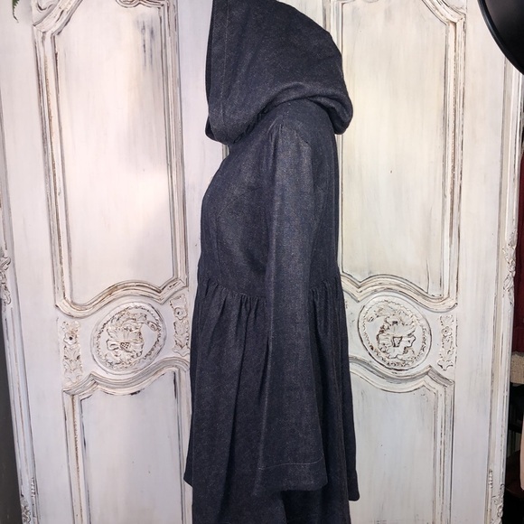 Little Red Riding Hood Cosplay Vibes Denim
Hooded Coat - Picture 9 of 14